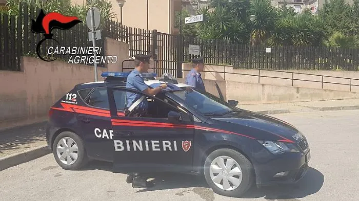 Ribera: colto in flagranza mentre picchia la moglie: arrestato