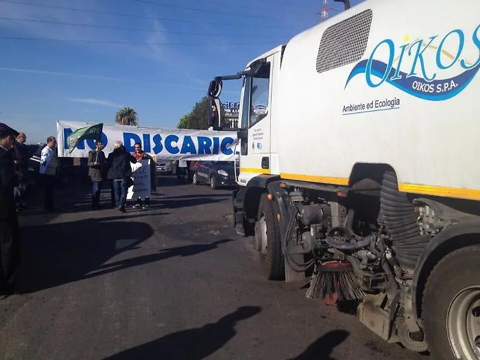 Oikos, la &laquo;missione distorta&raquo; a Palermo per avere l'ok decennale alla discarica