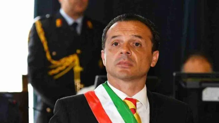 Messina, il Viminale contesta il &ldquo;coprifuoco&rdquo; del sindaco De Luca. Ma lui: &laquo;Vige la mia ordinanza&raquo;