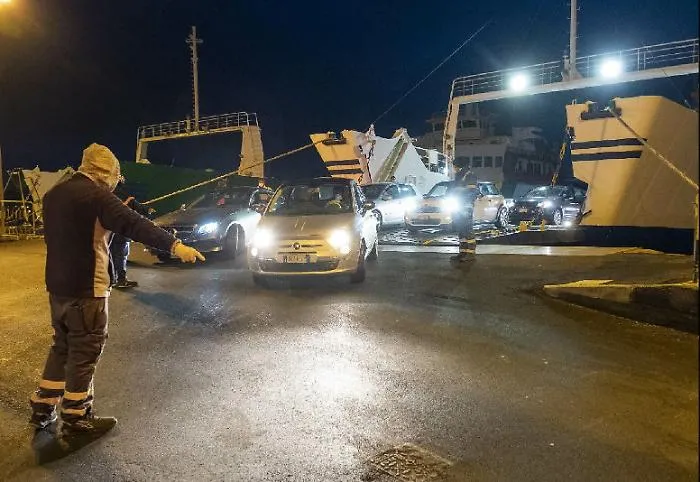 Si sblocca la situazione sullo Stretto, la Regione accoglie i siciliani fermati