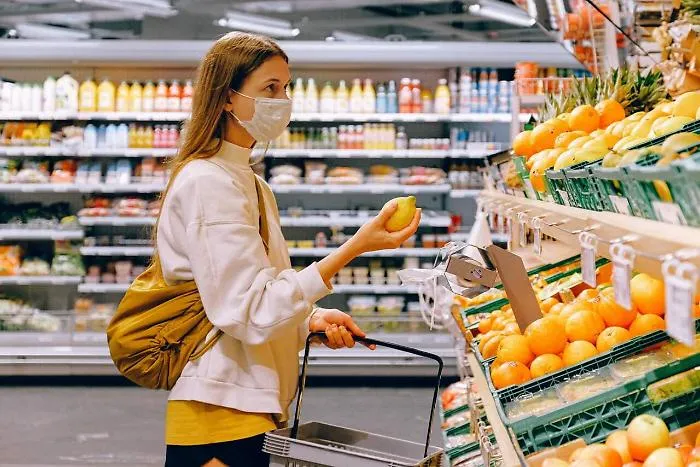 Dall'ortofrutta alle mascherine, sciacallaggio sui prezzi a Catania: sindacati e consumatori chiedono pi&ugrave; controlli