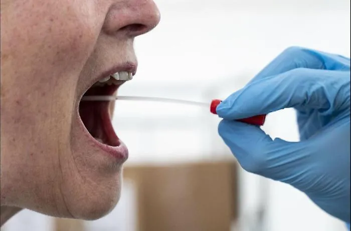Coronavirus, in Sicilia la Regione aumenta i tamponi e valuta i test rapidi