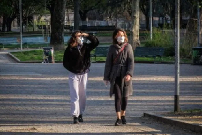 Coronavirus, infettivologo Tavio: &laquo;Trend incoraggiante, ma virus non ancora sparito&raquo;