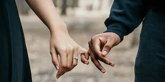 Coronavirus, Fase 2 si potr&agrave; andare anche dai fidanzati