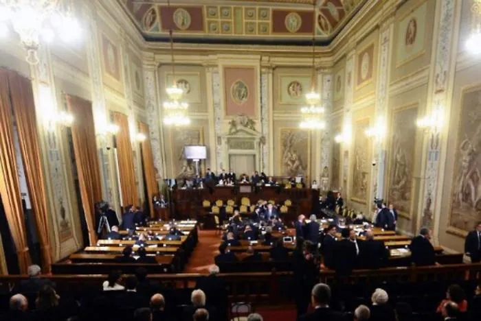 Bufera all'Ars, Musumeci a Sammartino: &laquo;Si vergogni&raquo; Miccich&egrave;: &laquo;Presidente ha sbagliato&raquo;