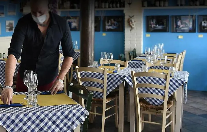 Da luned&igrave; forse a pranzo con gli amici e via libera alle seconde case