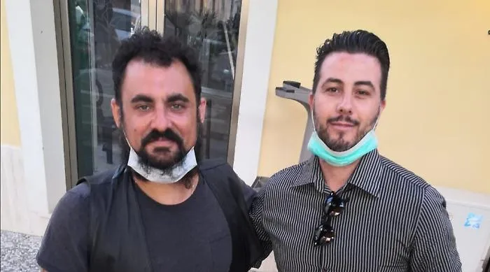 Lampedusa: "Condanniamo il gesto dell'incendio alle barche, ma se si far&agrave; l'ospedale il merito sar&agrave; delle nostre battaglie"