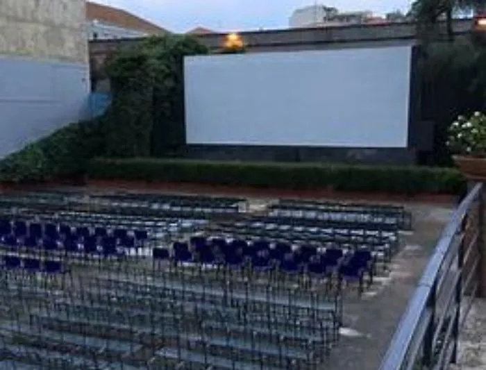 Fase3, a Catania rinviata apertura delle arene e monta la protesta
