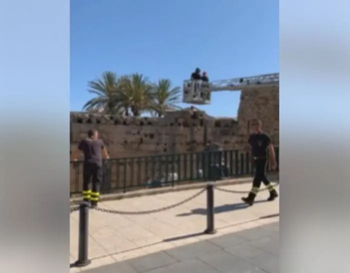Siracusa, tassista minaccia suicidio: &laquo;Neanche i soldi per un gelato a mio figlio&raquo;