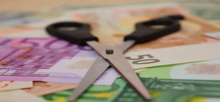 Effetto Covid, la Sicilia fa il &ldquo;botto&rdquo;:  nel 2020 -13 miliardi e -164mila posti di lavoro