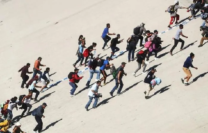 Migranti, Musumeci accusa il Governo
&laquo;Sicilia trattata come una colonia&raquo;