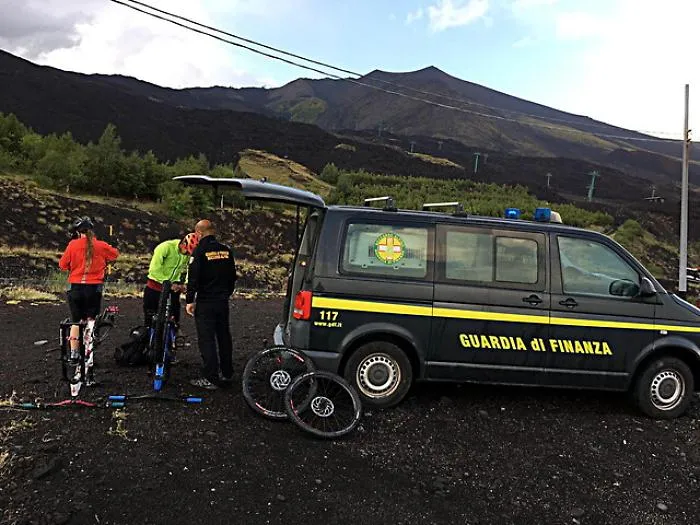 Due ciclisti in difficolt&agrave; sull'Etna soccorsi dal soccorso alpino