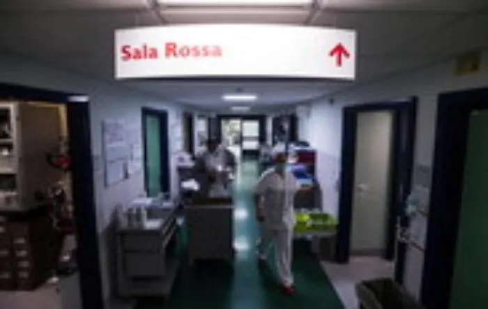 Il covid ha colpito in Italia pi&ugrave; di 300mila persone. Sileri: &laquo;Casi aumenteranno&raquo;