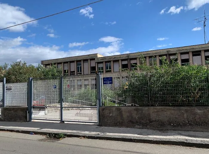 Giarre, genitore di uno studente del Fermi &egrave; positivo: una classe in pre quarantena