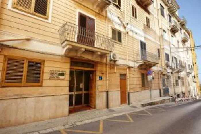 Partinico, in una casa di cura tre anziani positivi (uno ricoverato)