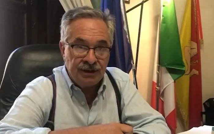Covid, sindaco Carini: &laquo;Subito tamponi a dipendenti Comune o elezioni a rischio&raquo;