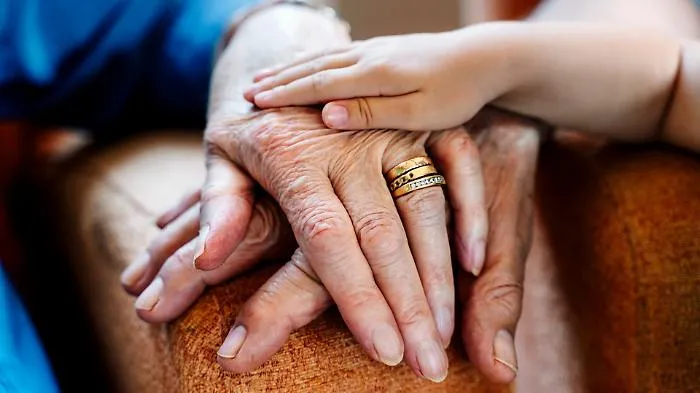 La festa dei Nonni nel ricordo dei tanti anziani morti per il covid