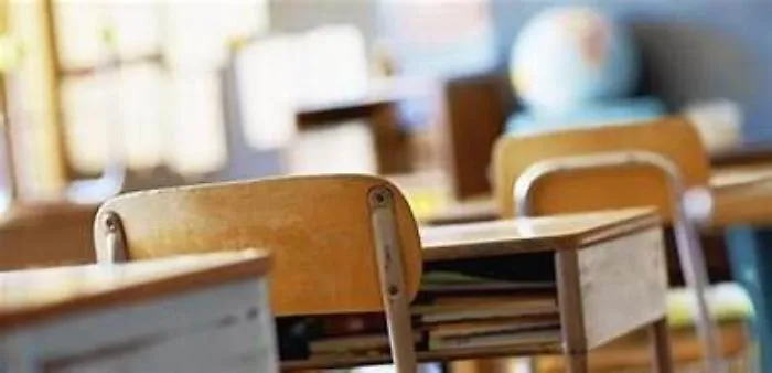 Covid, riapertura scuole: la Azzolina spinge per il 14 dicembre, le Regioni frenano