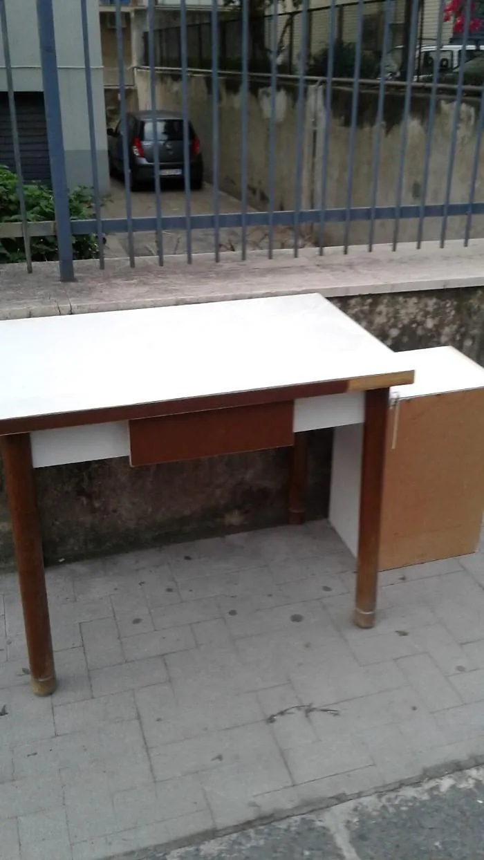 Catania, via Quieta: la solita incivilt&agrave;
