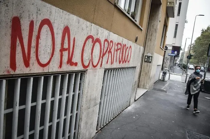 Coprifuoco dalle 22 alle 5 in tutta Italia: ecco la bozza del Dpcm in arrivo