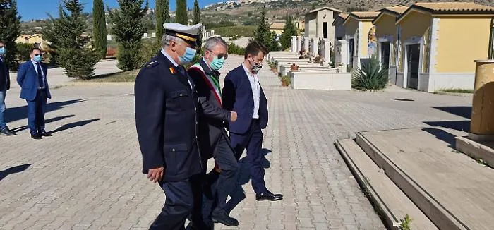 Tumulate alcune salme al cimitero di Piano Gatta