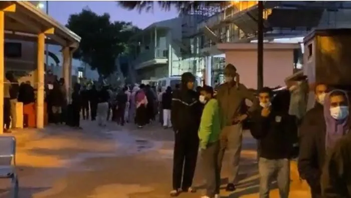 Migranti, blitz di due parlamentari della Lega all'hotspot di Lampedusa che sta esplodendo