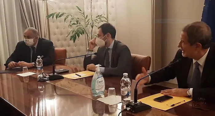 Regione, anestesisti e rianimatori "specializzandi" subito negli ospedali siciliani