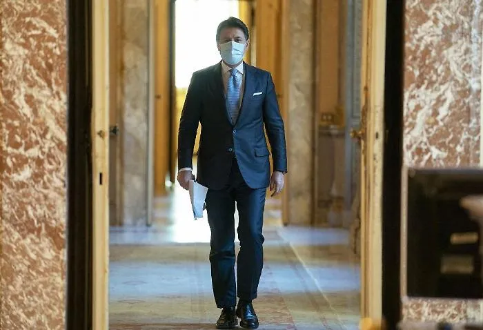 Covid, si va verso il lockdown di Natale
Tutta l'Italia pu&ograve; diventare Zona Rossa