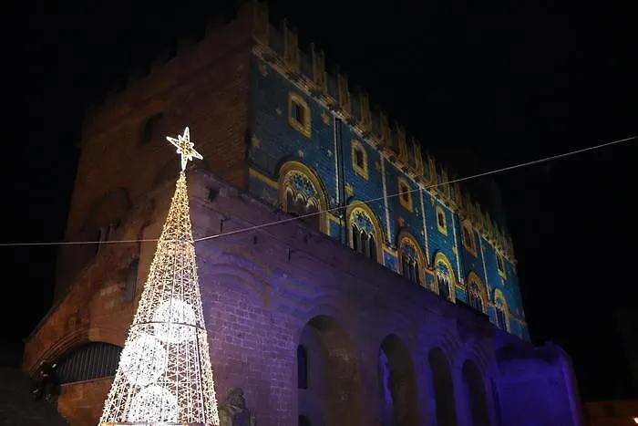 Covid, incombe il "rosso" sulle Feste ma il Governo ancora non decide