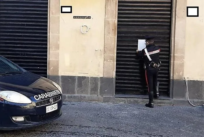 Militello Val di Catania, bar ospita avventori senza mascherine: chiusura