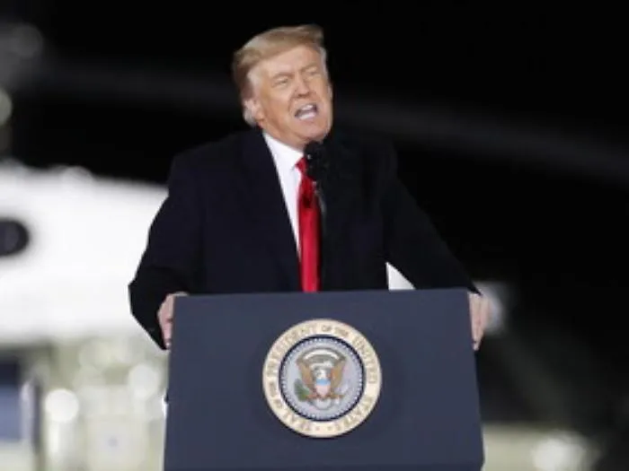 Trump ammette sconfitta ma diserter&agrave; giuramento di Biden