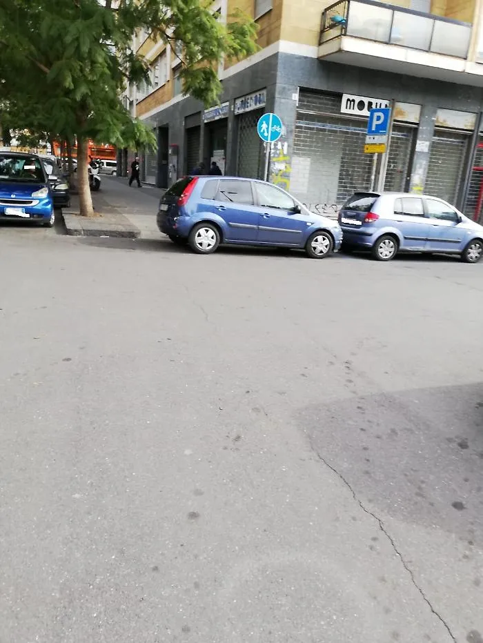 Catania: auto impedisce fruizione scivola disabili