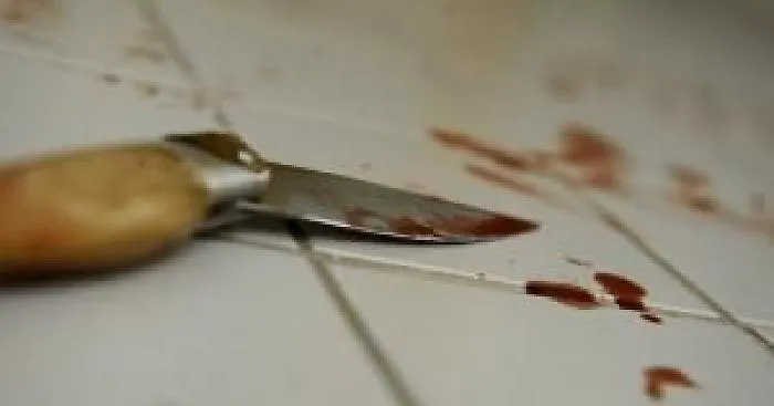 Catania: si lamentano dei rumori, la vicina risponde con una coltellata