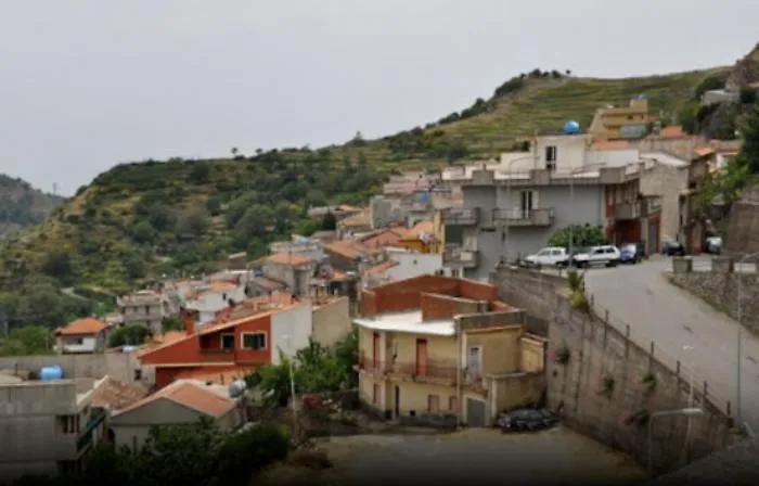 Roccafiorita il Comune siciliano pi&ugrave; piccolo (197 abitanti), Camporotondo Etneo il pi&ugrave; giovane