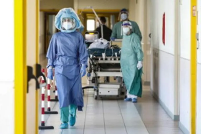 Covid, bollettino del 27 febbraio: in Sicilia incremento dei contagi pari a 518 casi