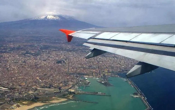 Aerei, al via tariffe sociali da Catania e Palermo: -30% per alcune fasce