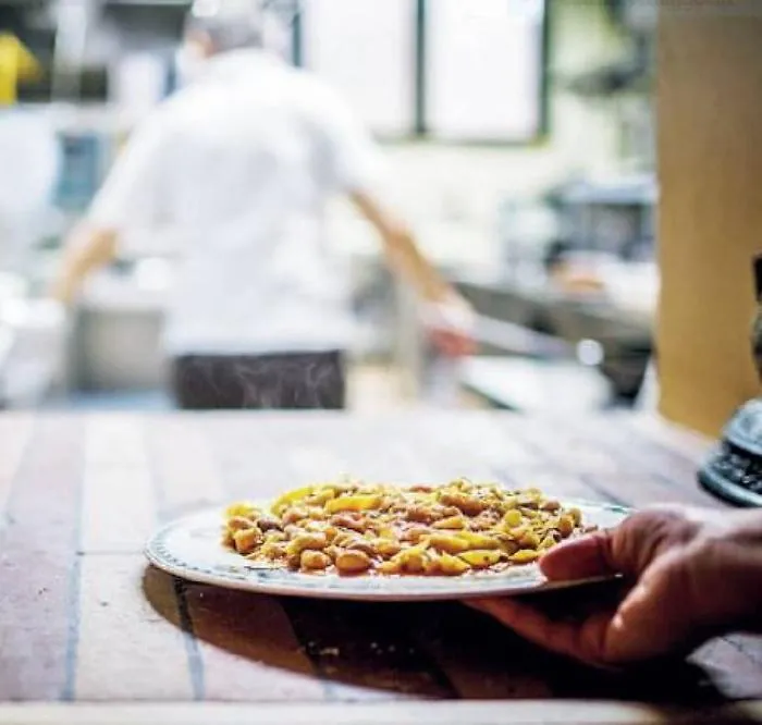 I pres&igrave;di di Slow Food cucina per i pi&ugrave; poveri: Catania citt&agrave; pilota