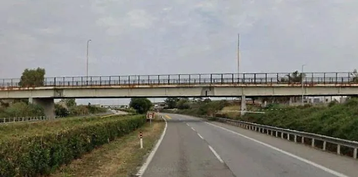 Sequestrati 22 cavalcavia lungo la A20 Palermo Messina: rischio crollo