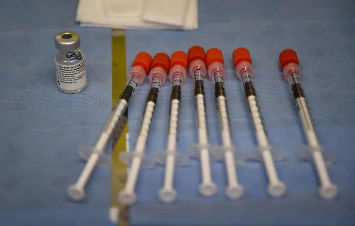 Covid, al via in Sicilia le prenotazioni dei vaccini per i settantenni
