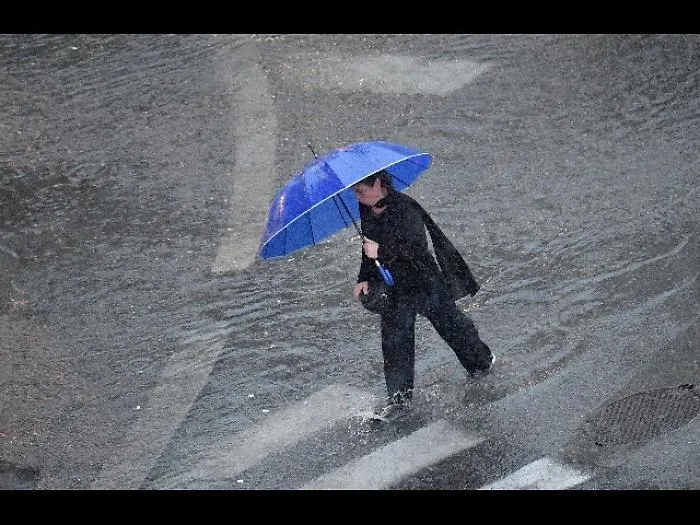 Allerta meteo in 11 regioni, c'&egrave; anche la Sicilia