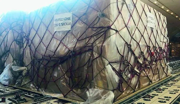 Carico di mascherine  e camici dalla Cina in Sicilia, Musumeci: &laquo;E' soltanto il primo&raquo;