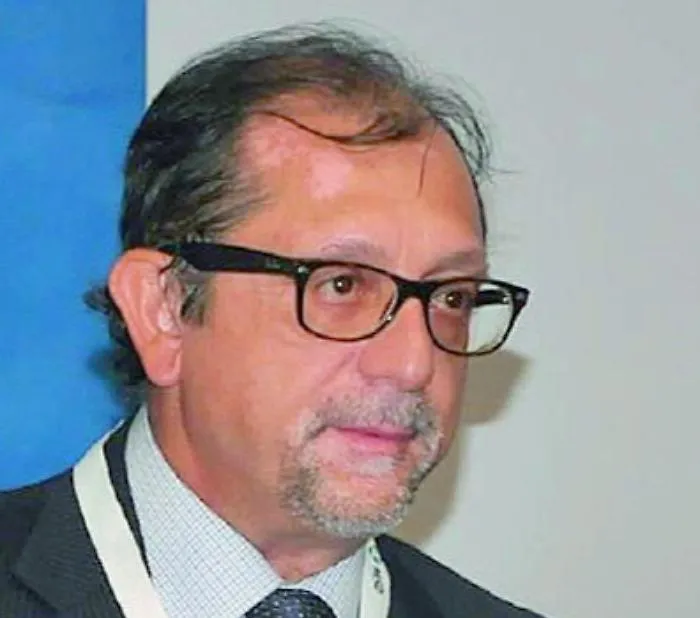 Covid, lo sfogo del prof Iacobello: &laquo;Con gli anticorpi ho guarito tutti i casi trattati. Ritardi scandalosi&raquo;