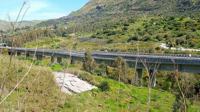Strade e autostrade in Sicilia da terzo mondo
Ecco la versione dell'Anas su A19 e sulle Statali
