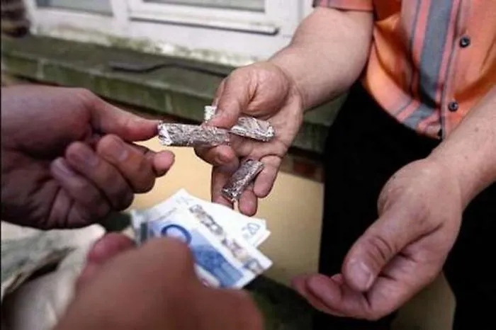 Modica, 9 arresti per spaccio di droga: si rifornivano a Catania
