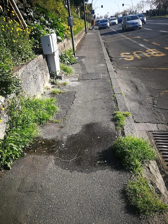 Catania: scolo di fognatura al lungomare