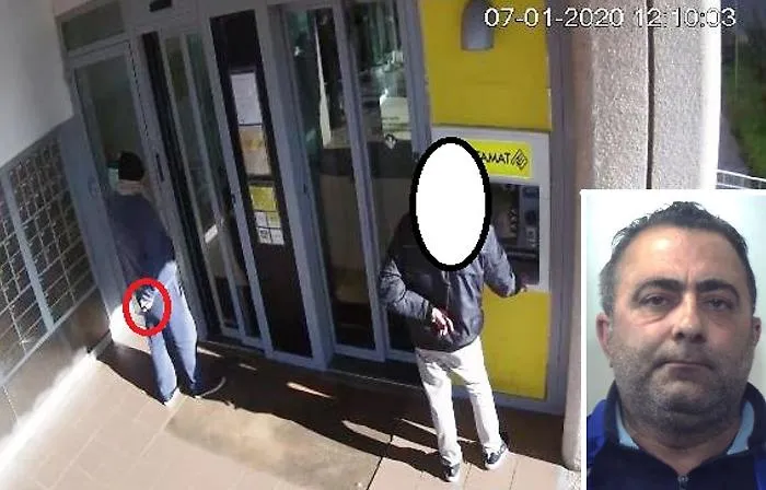 Catania, due assalti alle Poste in 8 giorni: identificato, si costituisce