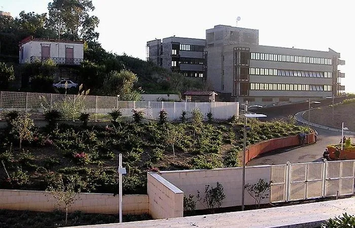 Coronavirus, l'Universit&agrave; di Messina produrr&agrave; da s&eacute; il detergente anti Covid-19