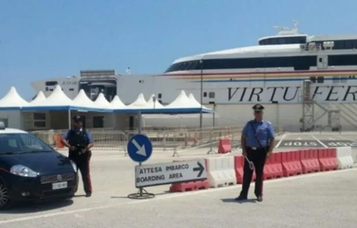 La Regione autorizza un catamarano a riportare a casa i siciliani bloccati a Malta