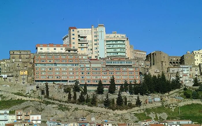 Violenza su disabile a Troina, Oasi gi&agrave; al centro di inchieste per covid