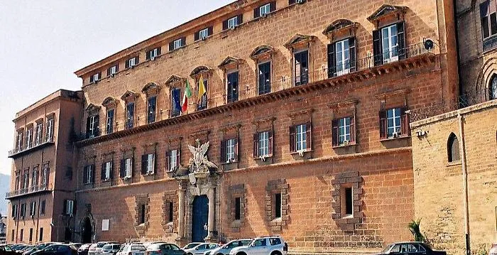 Coronavirus, Regione Siciliana approva manovra d'emergenza: ecco chi sar&agrave; sostenuto
